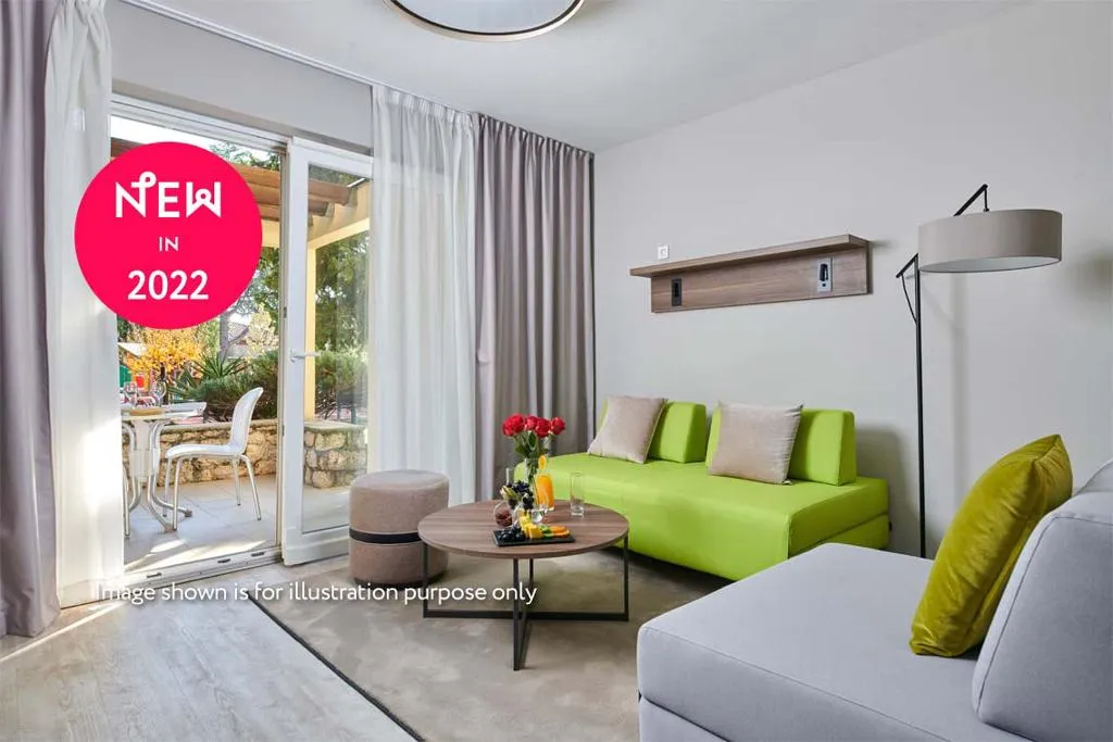 FAMILY ROOM POOL VIEW Room, Residence Garden Istra  Plava Laguna, Istria