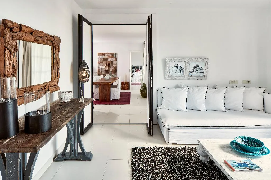 VILLA TWO BEDROOMS WITH PRIVATE POOL Room, Myconian Villa Collection Preferred Hotels, Mykonos