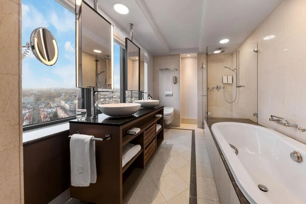 JUNIOR SUITE STANDARD Room, Hotel Okura Amsterdam, Amsterdam