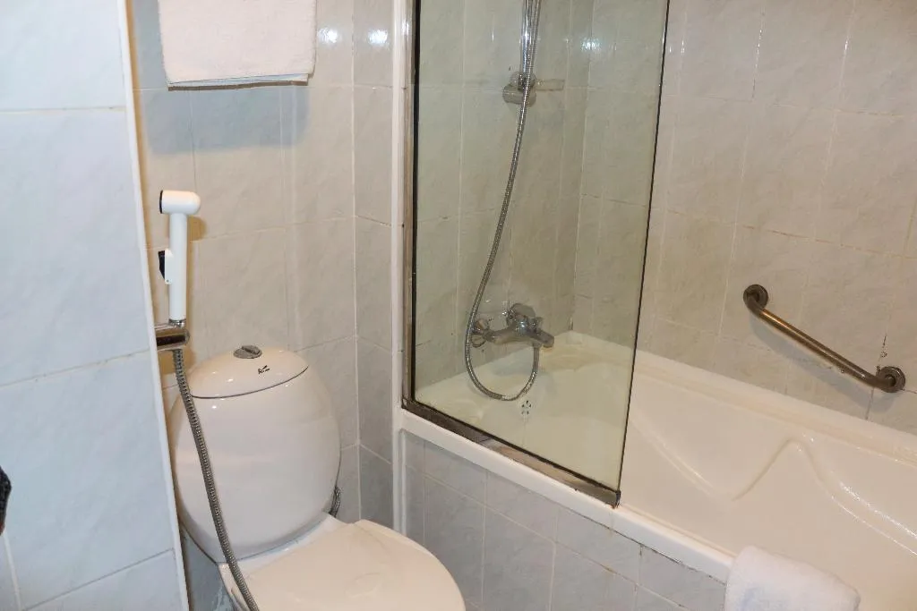 QUADRUPLE STANDARD Room, Al Khaleej Grand, Dubai