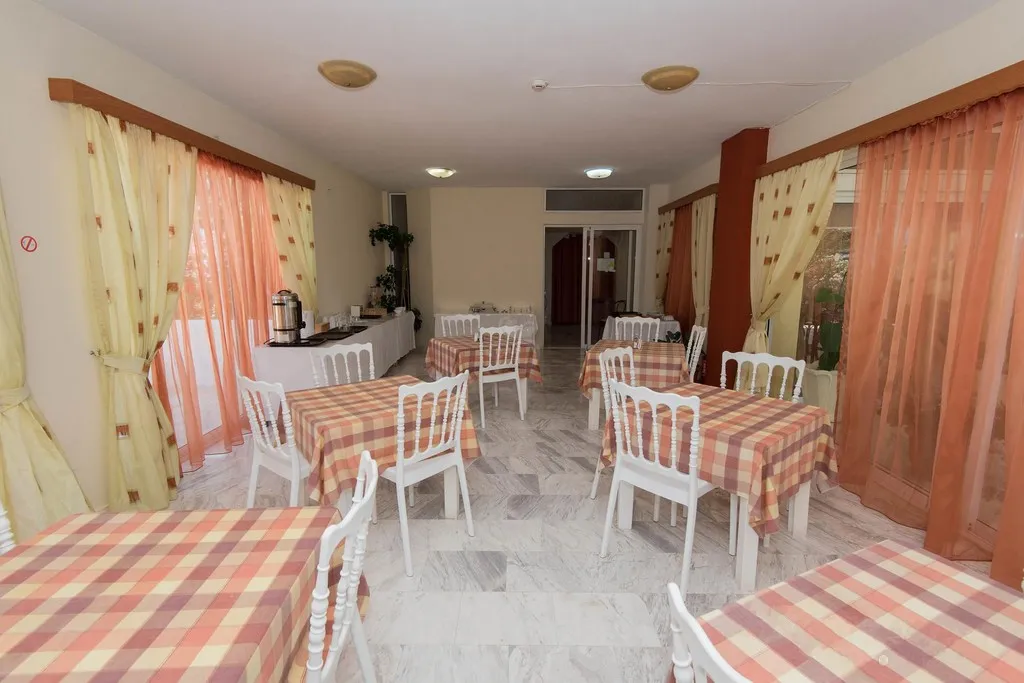 Restaurant, Leonidas Hotel And Studios, Kos