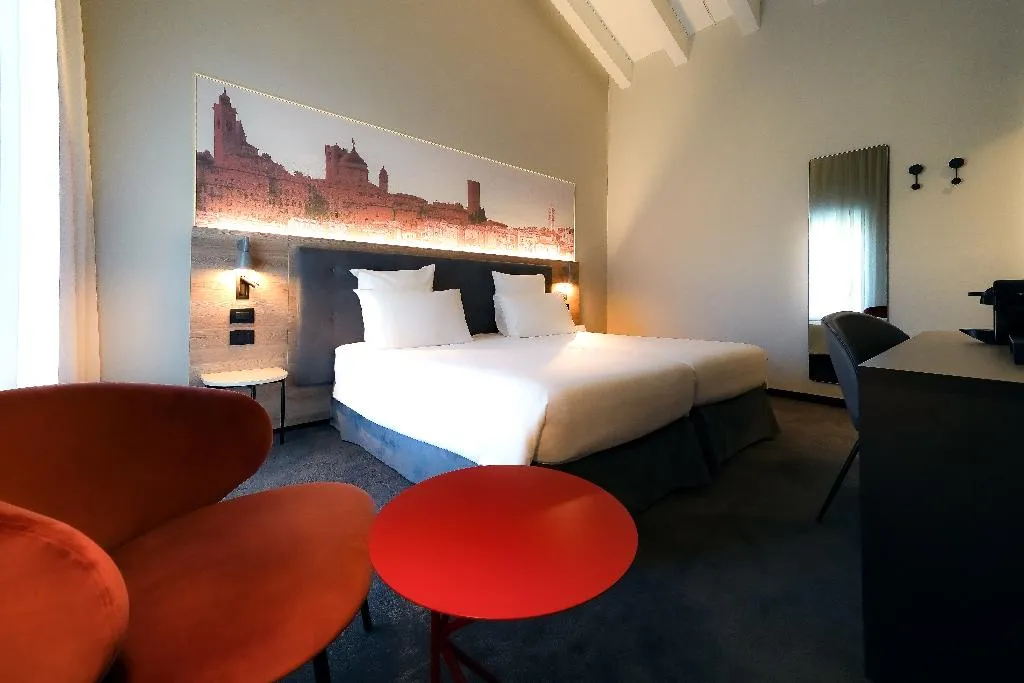 TWIN PREMIUM Room, Mercure Bergamo Centro Palazzo Dolci, Milan