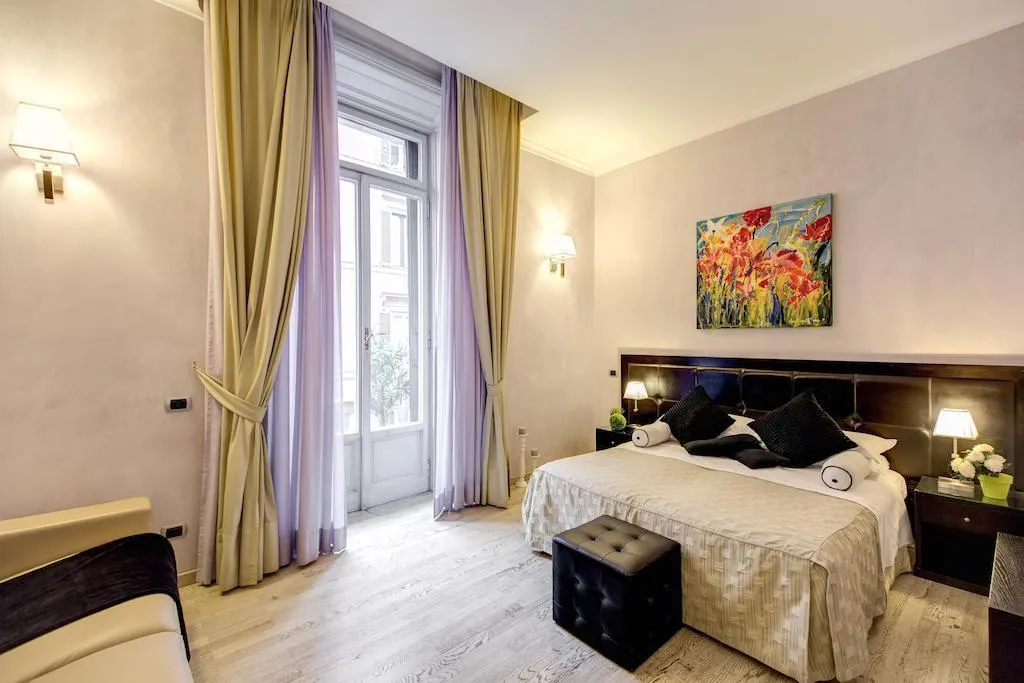 Room, Le Petit, Rome