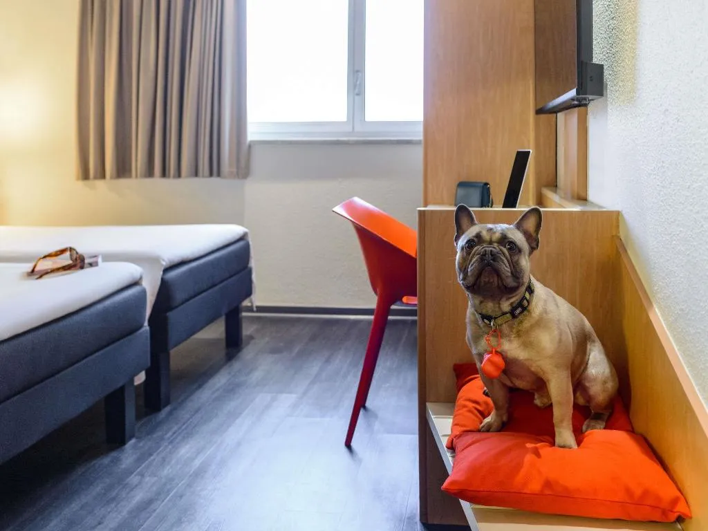 TWIN STANDARD Room, Ibis Milano Centro, Milan