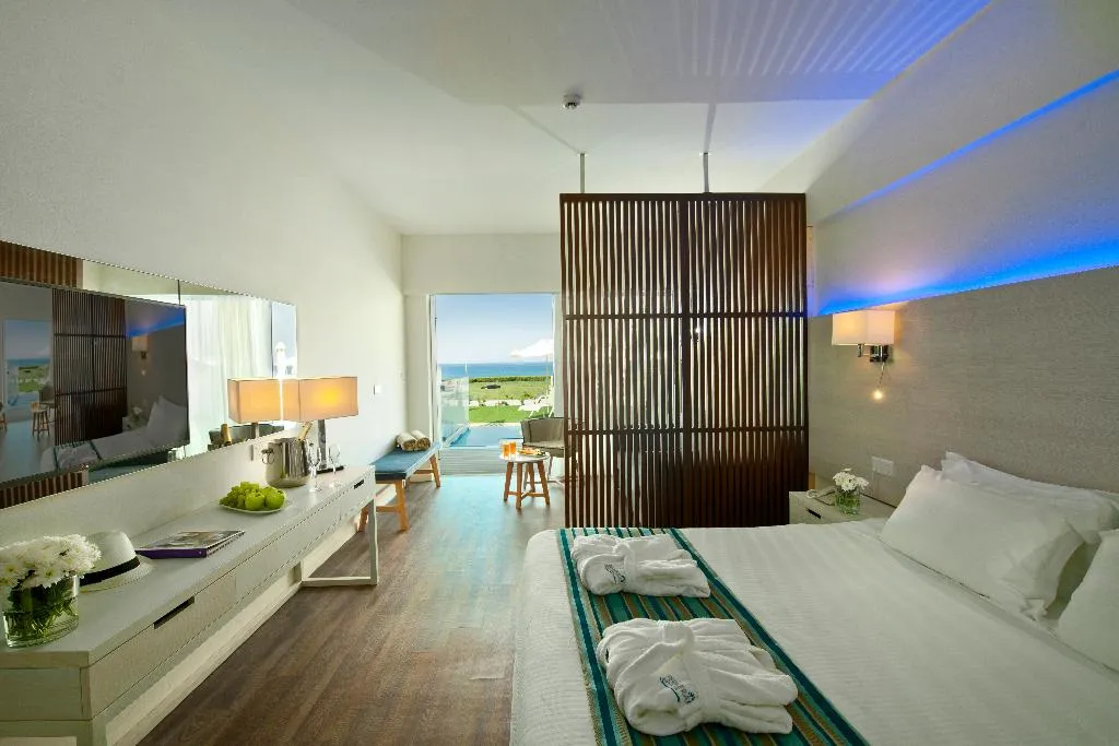 JUNIOR SUITE SEA VIEW WITH BALCONY Room, Pernera Beach, Cyprus