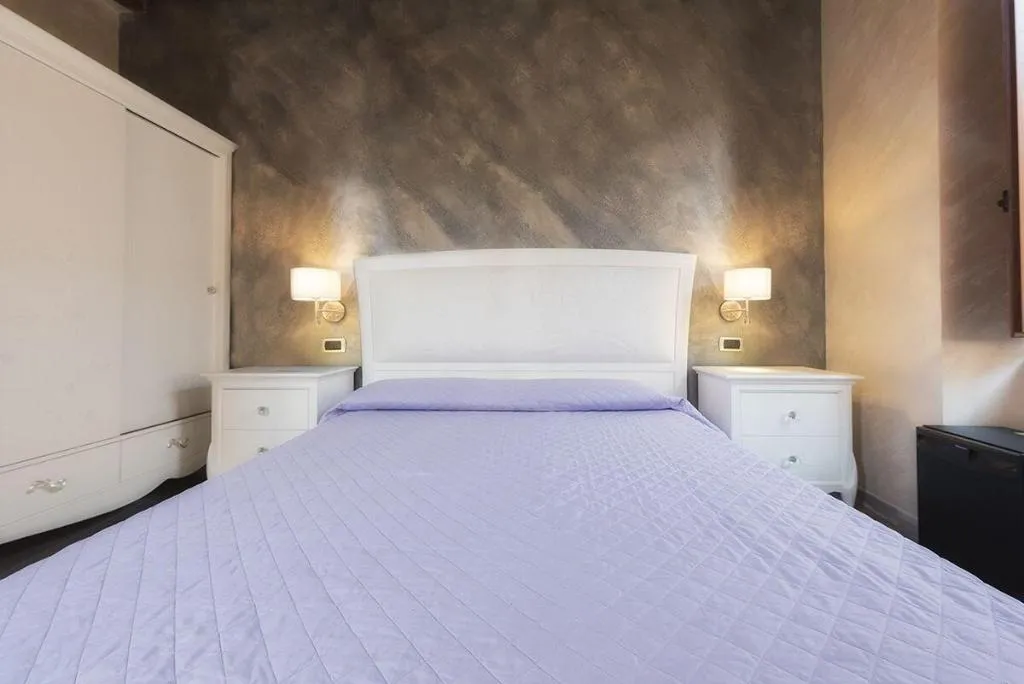 Room, Hotel Flora, Catania