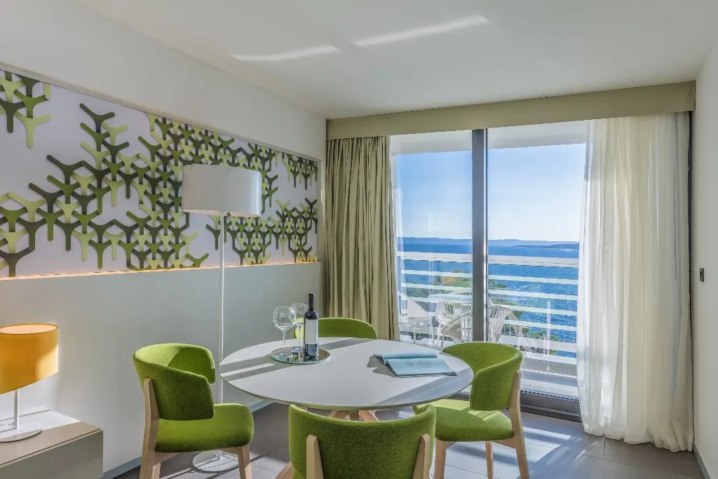 JUNIOR SUITE WITH BALCONY Room, Bluesun hotel Berulia, Split