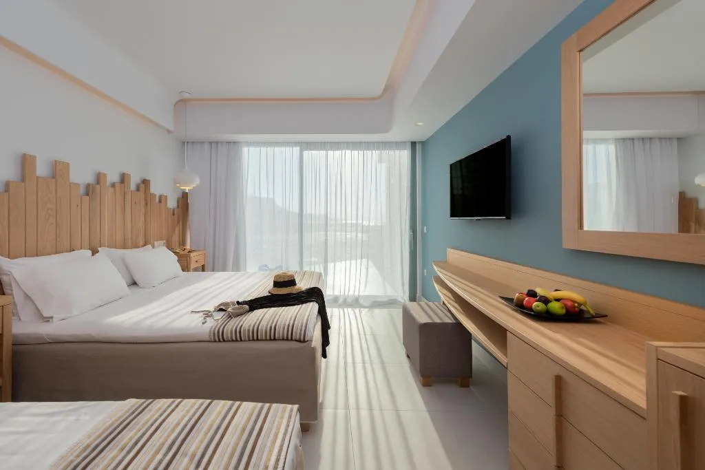 FAMILY ROOM CAPACITY 5 Room, Arina Beach Resort, Crete