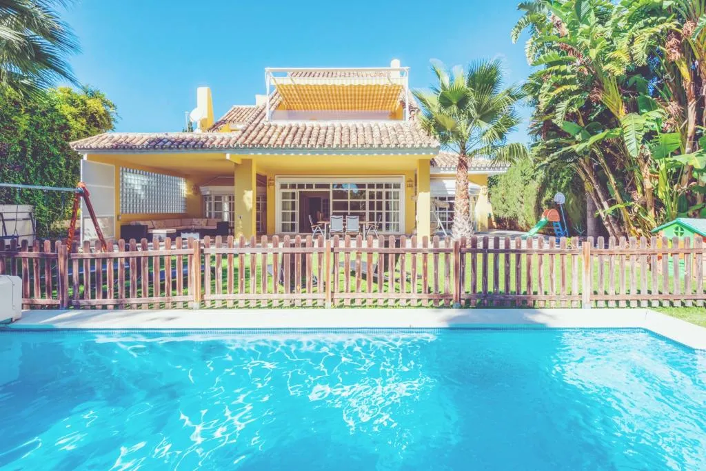 CHALET STANDARD Room, Villa Marina Puerto Banus, Costa Del Sol