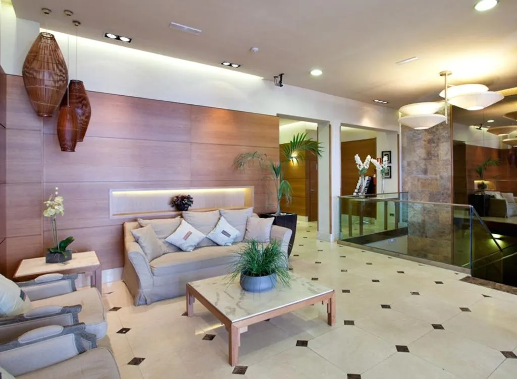 Lobby, Sterling, Madrid
