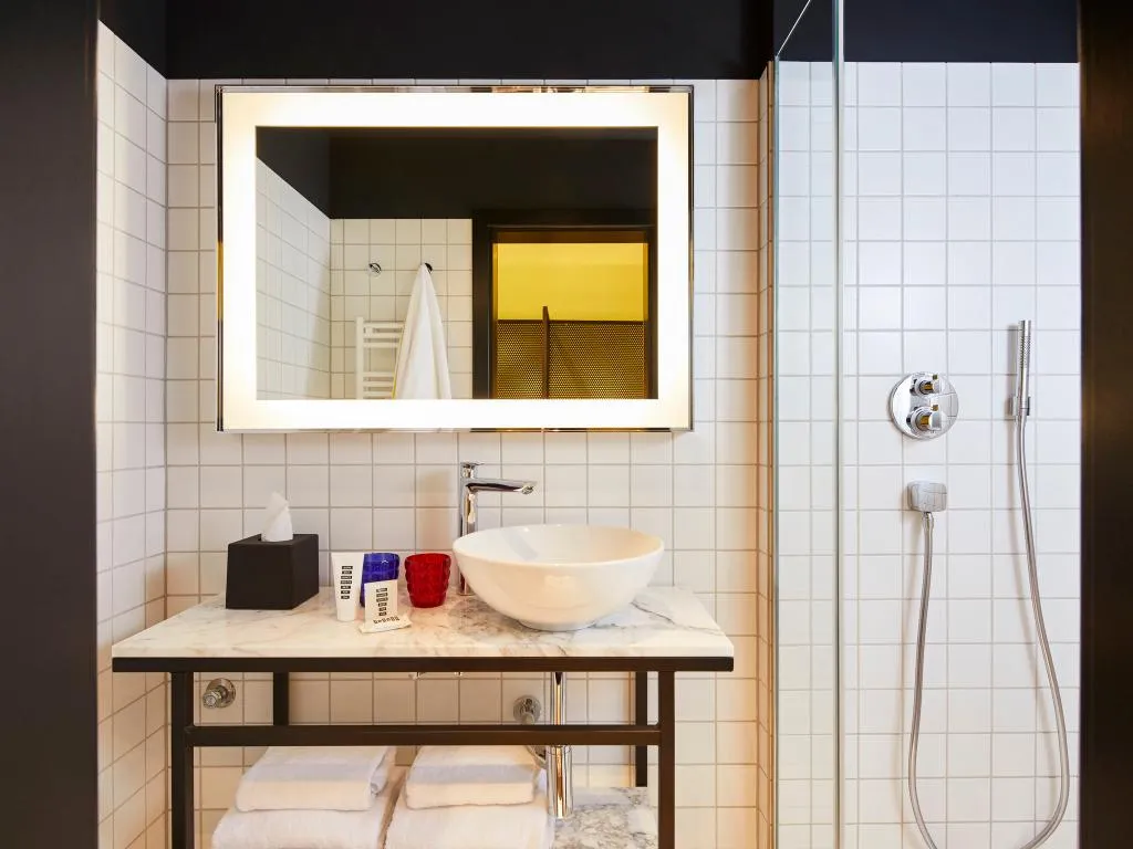 SINGLE STANDARD Room, Mama Shelter Prague, Prague