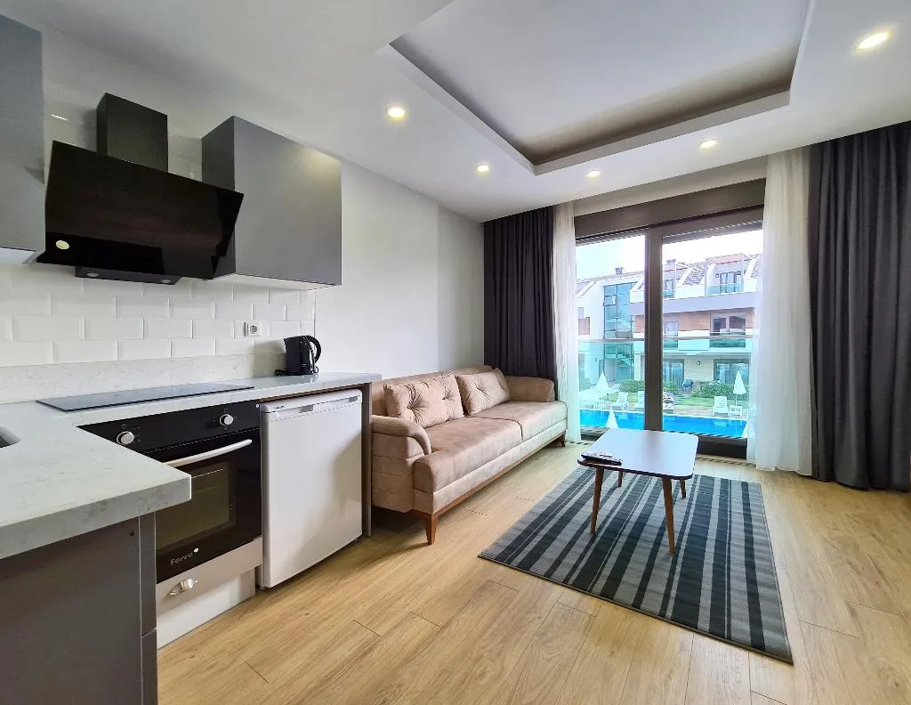 DOUBLE POOL VIEW Room, Veranda Beach Suites, Antalya