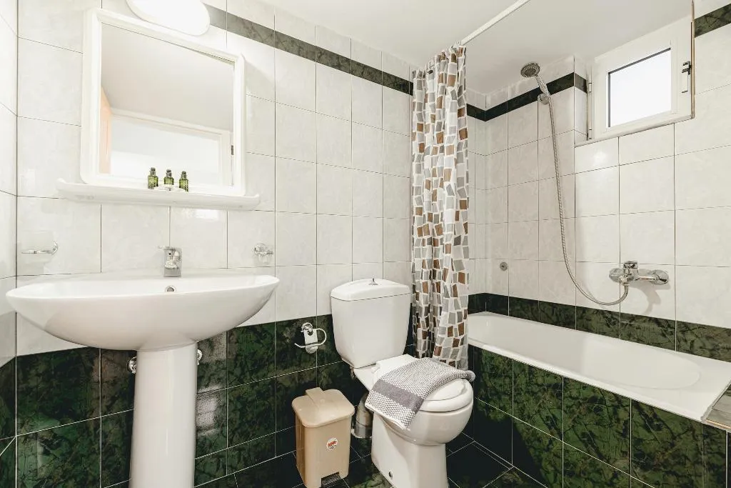 TRIPLE STANDARD Room, Christina Apartments, Zante