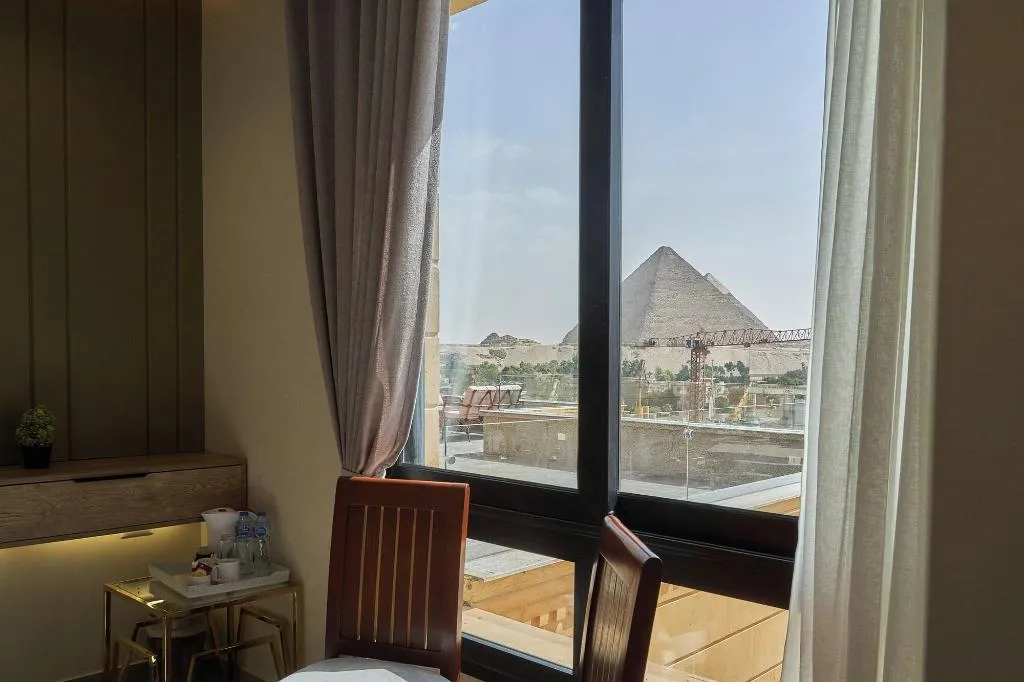 Room, Pyramids Secret Hotel, Cairo