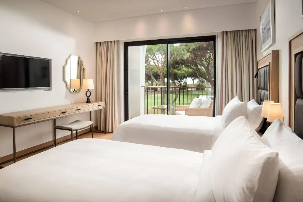 Room, Pine Cliffs Ocean Suites, Algarve