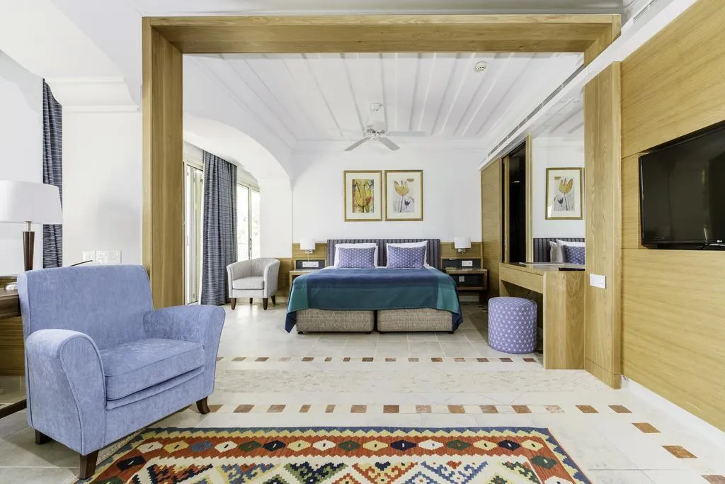 SUITE EXECUTIVE Room, Columbia Beach Resort, Cyprus