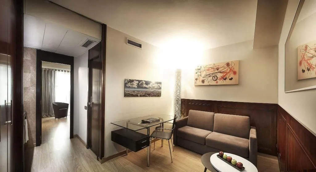 JUNIOR SUITE KING SIZE BED Room, Silken Ramblas, Barcelona