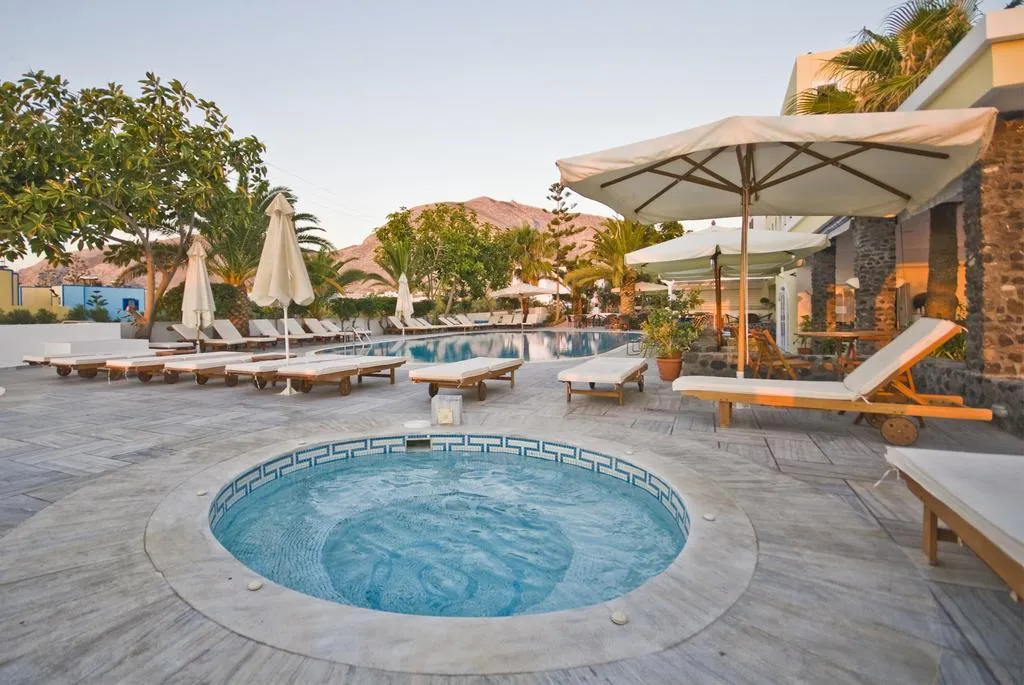 Pool, Makarios, Santorini
