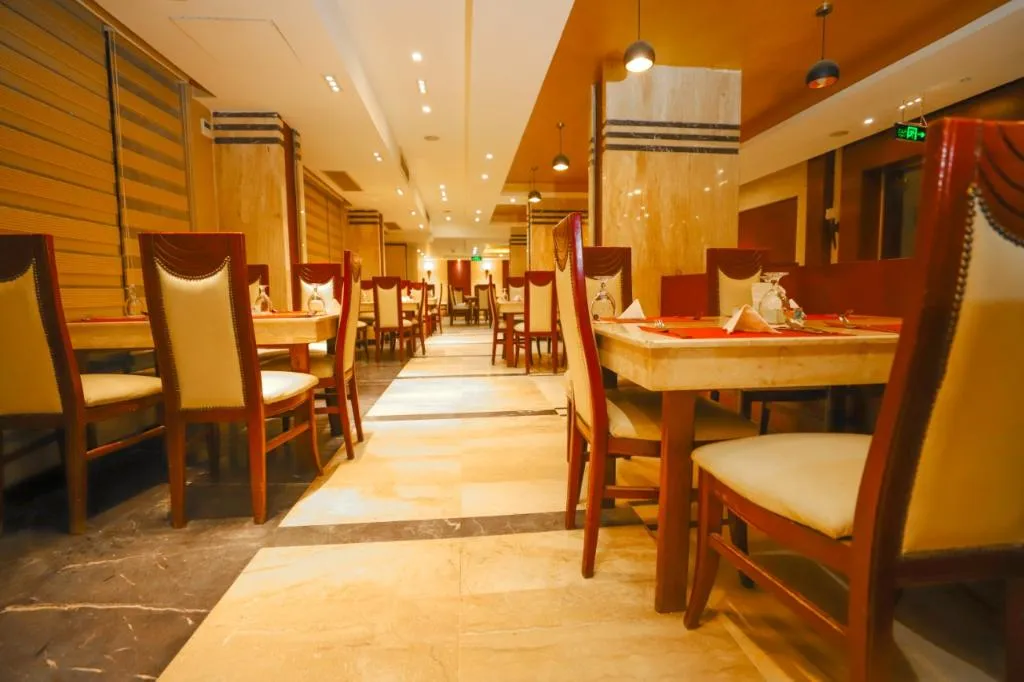 Restaurant, Tiba Pyramids Resort, Cairo