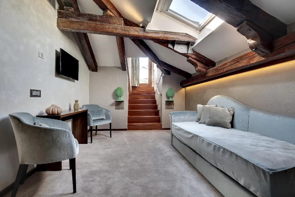 SUITE EXECUTIVE Room, Dona Palace, Venice