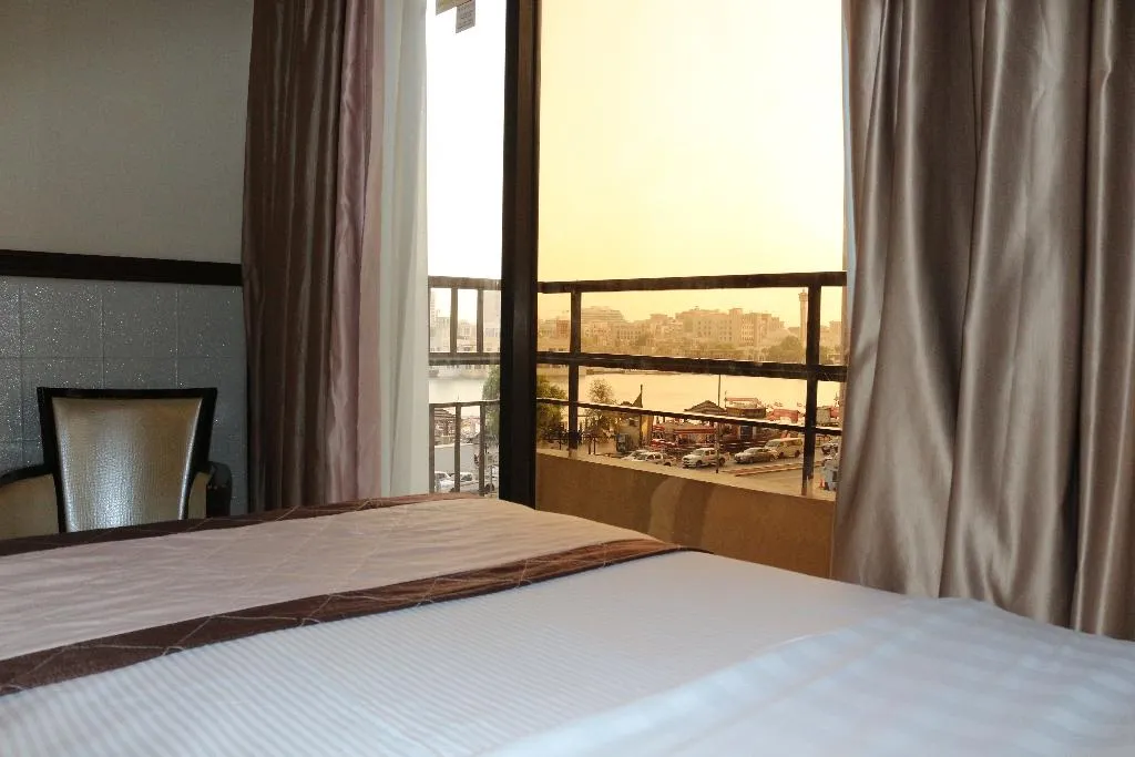 FAMILY ROOM DELUXE WITH BALCONY Room, Al Khaleej Grand, Dubai