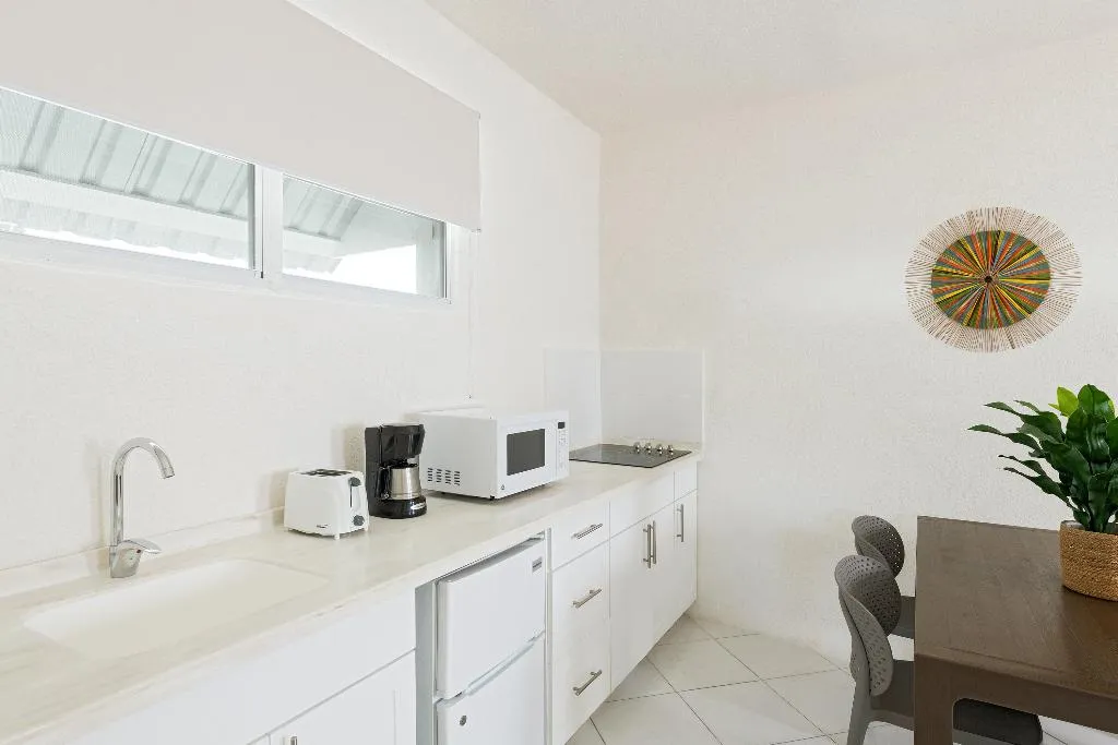APARTMENT DELUXE Room, Coconut Court Beach, Barbados