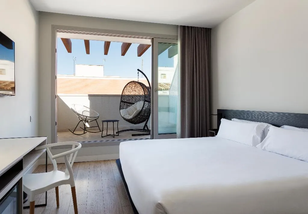 DOUBLE STANDARD Room, B&B Hotel Madrid Centro Puerta del Sol, Madrid