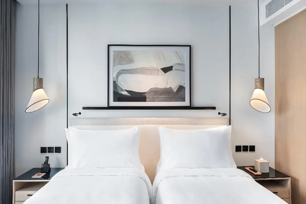 TWIN DELUXE CITY VIEW Room, Vida Dubai Marina & Yacht Club, Dubai