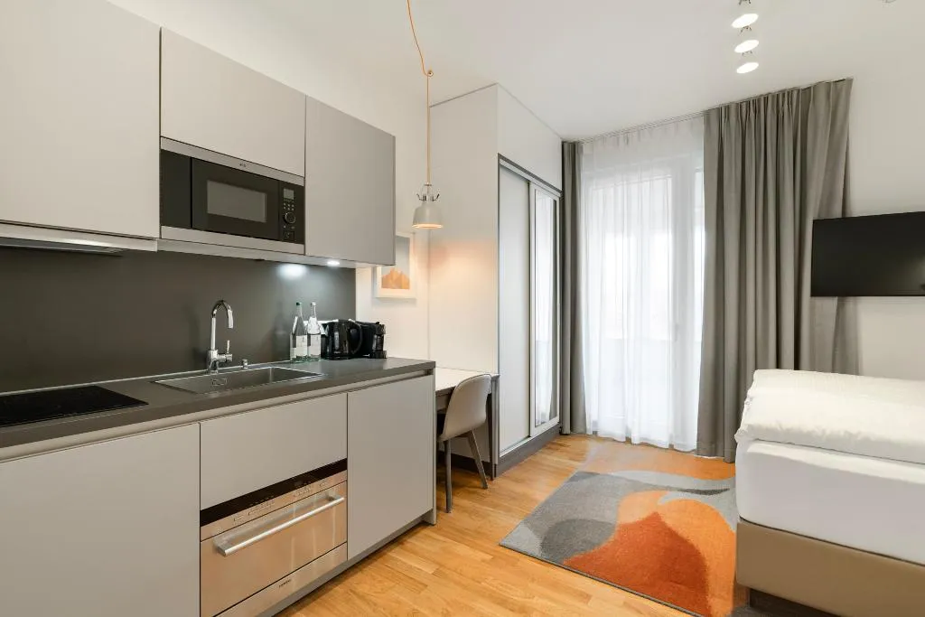 DOUBLE BASIC Room, High Park am Potsdamer Platz, Berlin