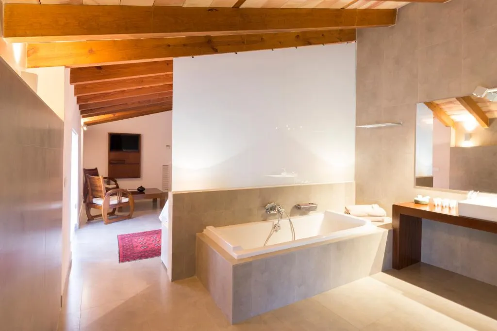 JUNIOR SUITE STANDARD Room, Ca n Beia, Majorca