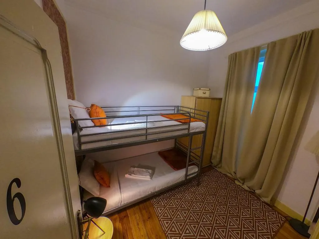 Room, Dukostel, Lisbon