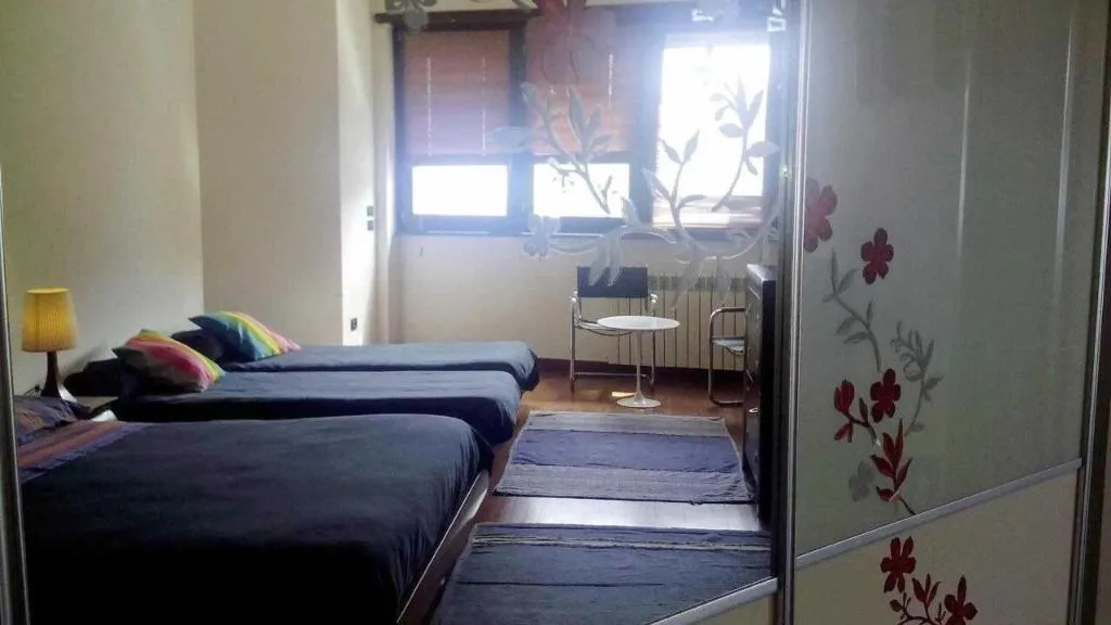 Room, Villa Patrizia Bb, Naples