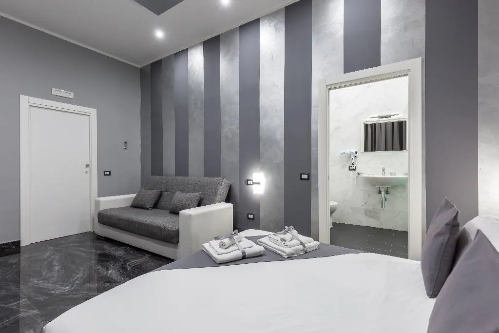 DOUBLE STANDARD Room, Hotel Palace Napoli, Naples