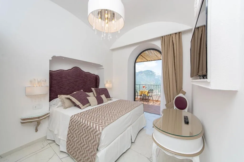 Room, Villa Amore, Naples