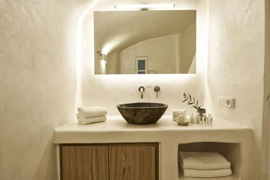 Room, Heavens Edge by Mr and Mrs White, Santorini