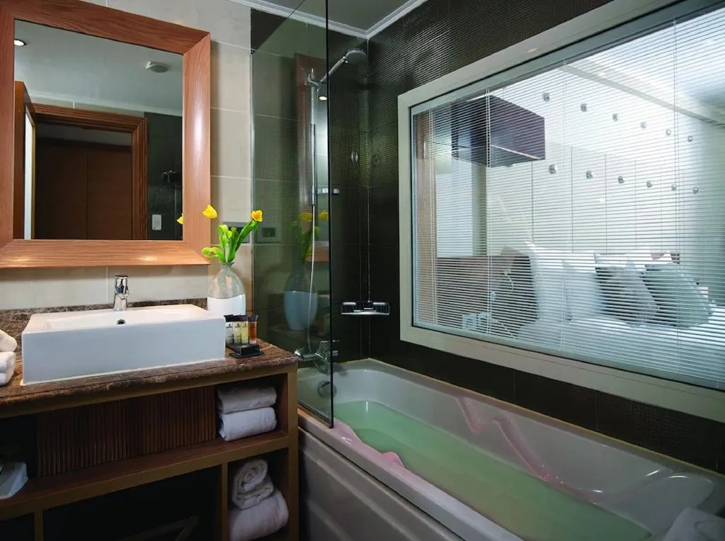 JUNIOR SUITE CAPACITY 2 Room, Coral Sea Sensatori, Red Sea Riviera