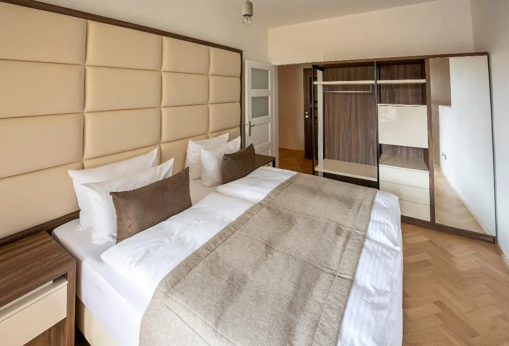 APARTMENT SUPERIOR Room, Letna Garden Suites, Prague
