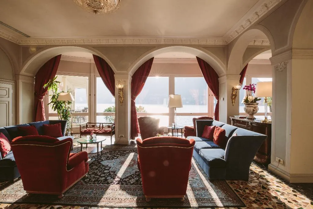Lobby, Villa Flori, Milan
