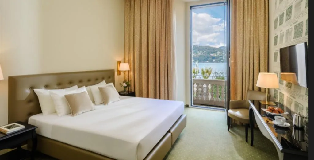 TWIN LAKE VIEW Room, Palace Hotel Lake Como, Milan