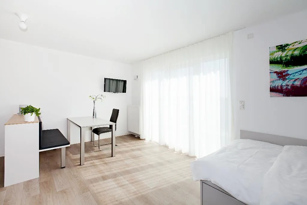 STUDIO WITH TERRACE Room, Spreepolis Boardinghaus, Berlin