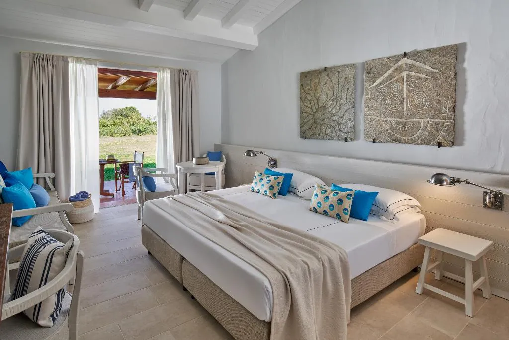 DOUBLE DELUXE SEA VIEW Room, Due Lune Resort Golf & Spa, Olbia