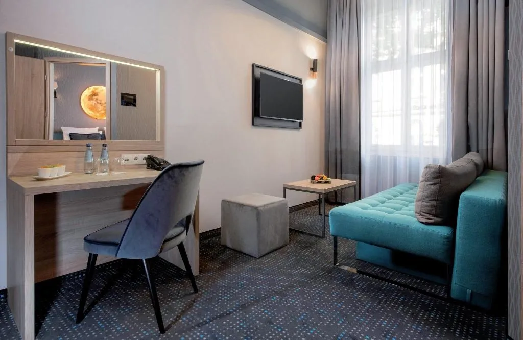 TWIN DELUXE Room, Leonardo Boutique Hotel Krakow Old Town, Krakow