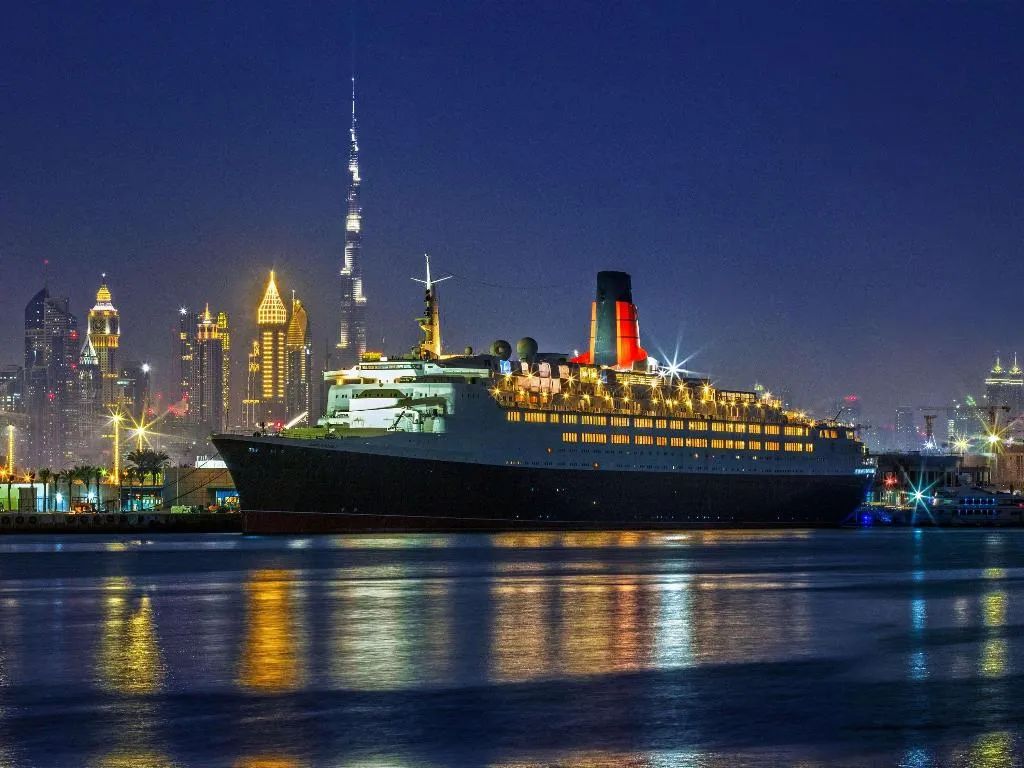 General view, Queen Elizabeth 2, Dubai