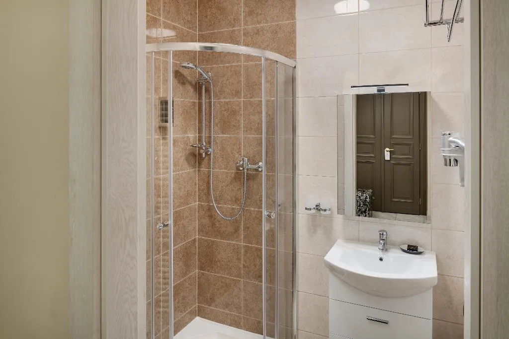 APARTMENT DELUXE ONE BEDROOM Room, Louren Apartments, Prague