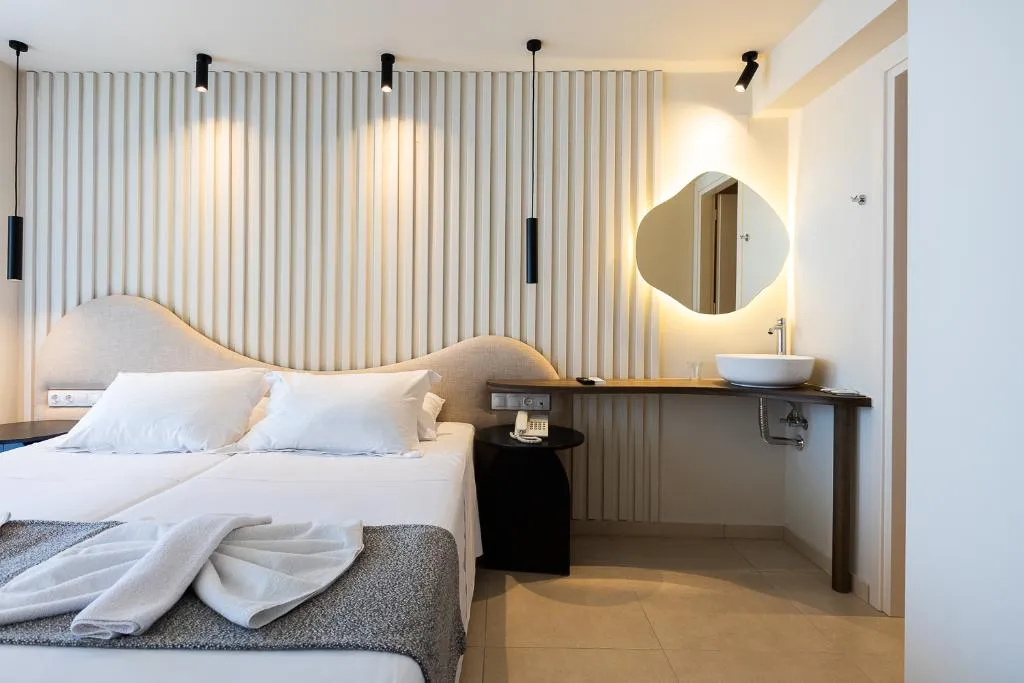 JUNIOR SUITE SEA VIEW Room, Alia Beach Hotel, Crete