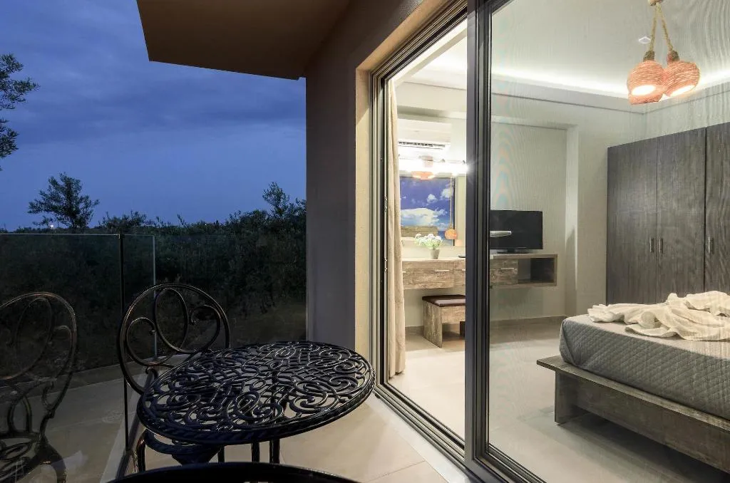 Room, Artemis Room, Zante