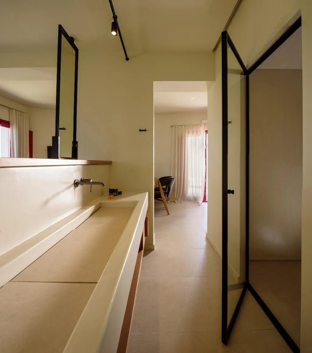 SUITE SEA VIEW WITH PRIVATE POOL Room, Potnia Theron Suites, Santorini