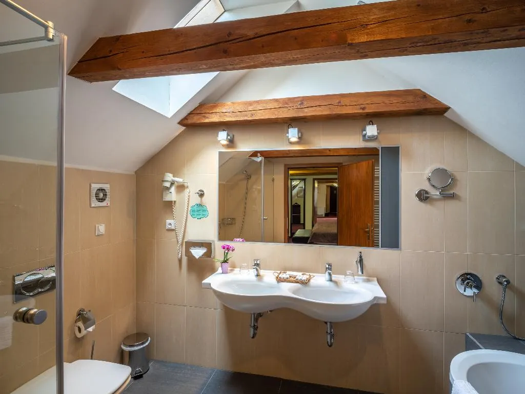 SUITE DELUXE Room, EA Hotel Embassy Prague, Prague