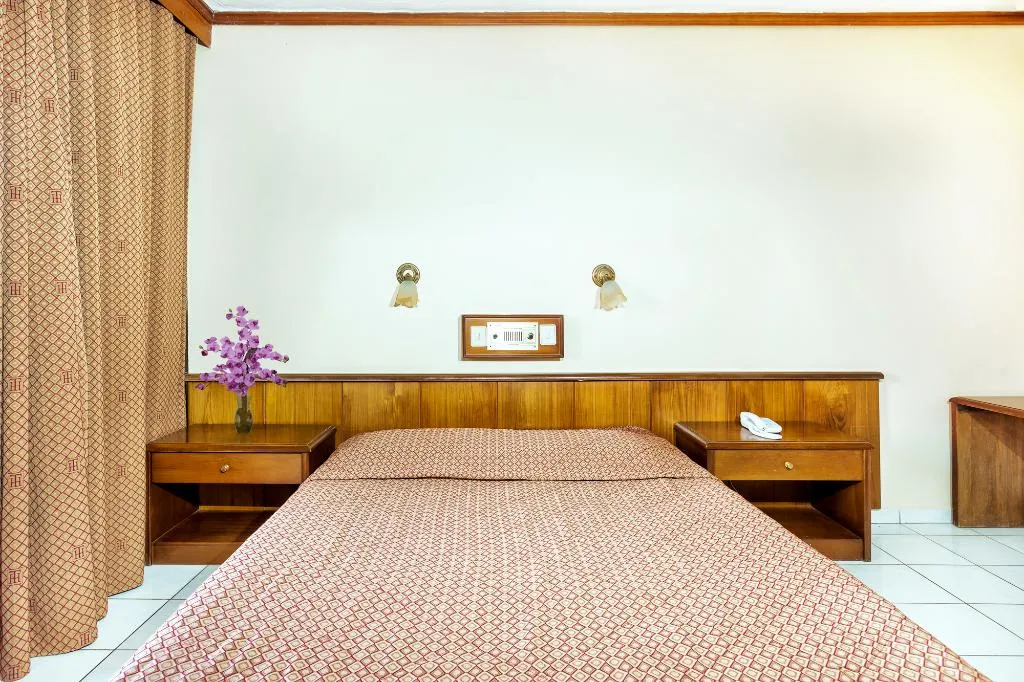 Double or Twin GARDEN VIEW Room, Xenios Theoxenia Hotel, Thessaloniki