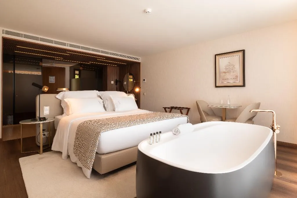 DOUBLE WITH VIEWS Room, Quinta Da Maquia Hotel, Lisbon